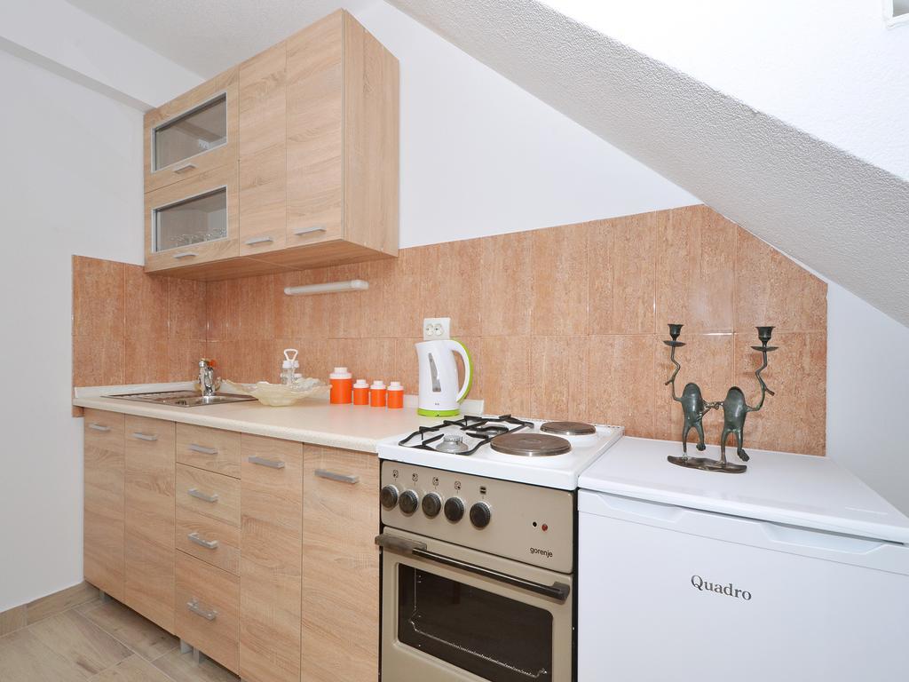 Apartment Petrovic Trogir Exteriör bild