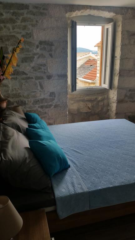 Apartment Petrovic Trogir Exteriör bild
