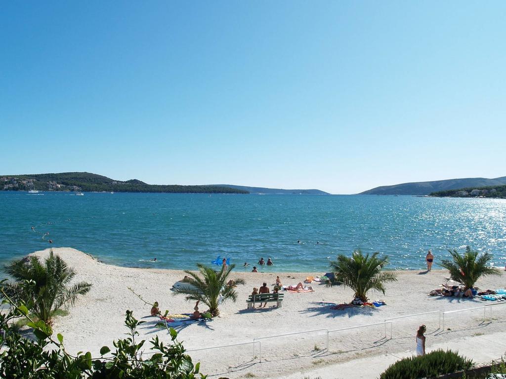 Apartment Petrovic Trogir Exteriör bild
