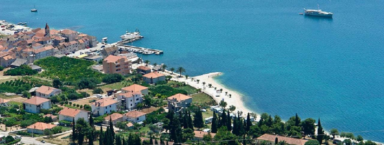 Apartment Petrovic Trogir Exteriör bild